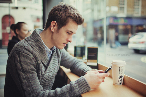 texting mistakes guys make today with women