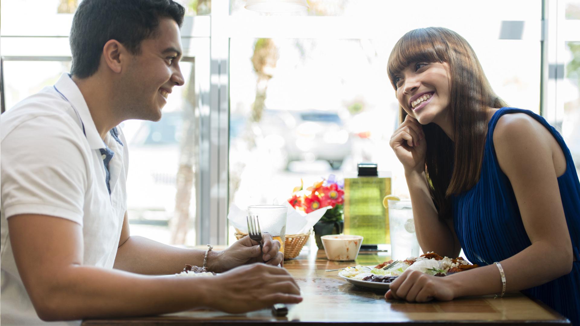 splitting the bill on a first date